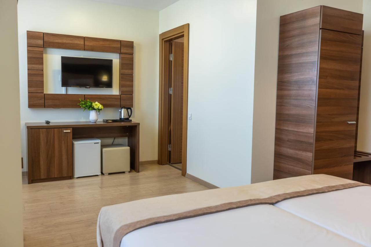 Aparthotel SIR Fundeni Tower Bukarest Exterior foto