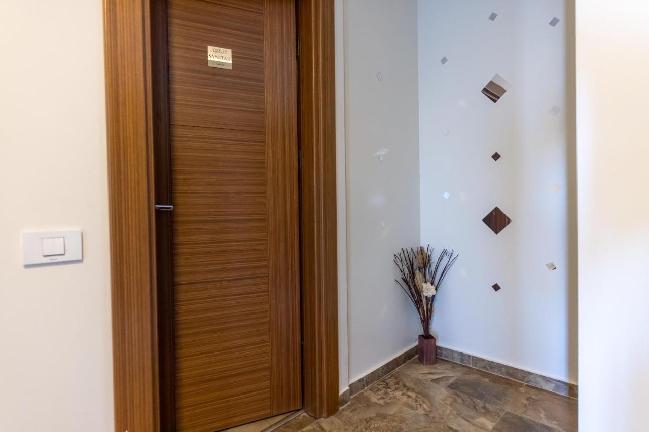 Aparthotel SIR Fundeni Tower Bukarest Exterior foto